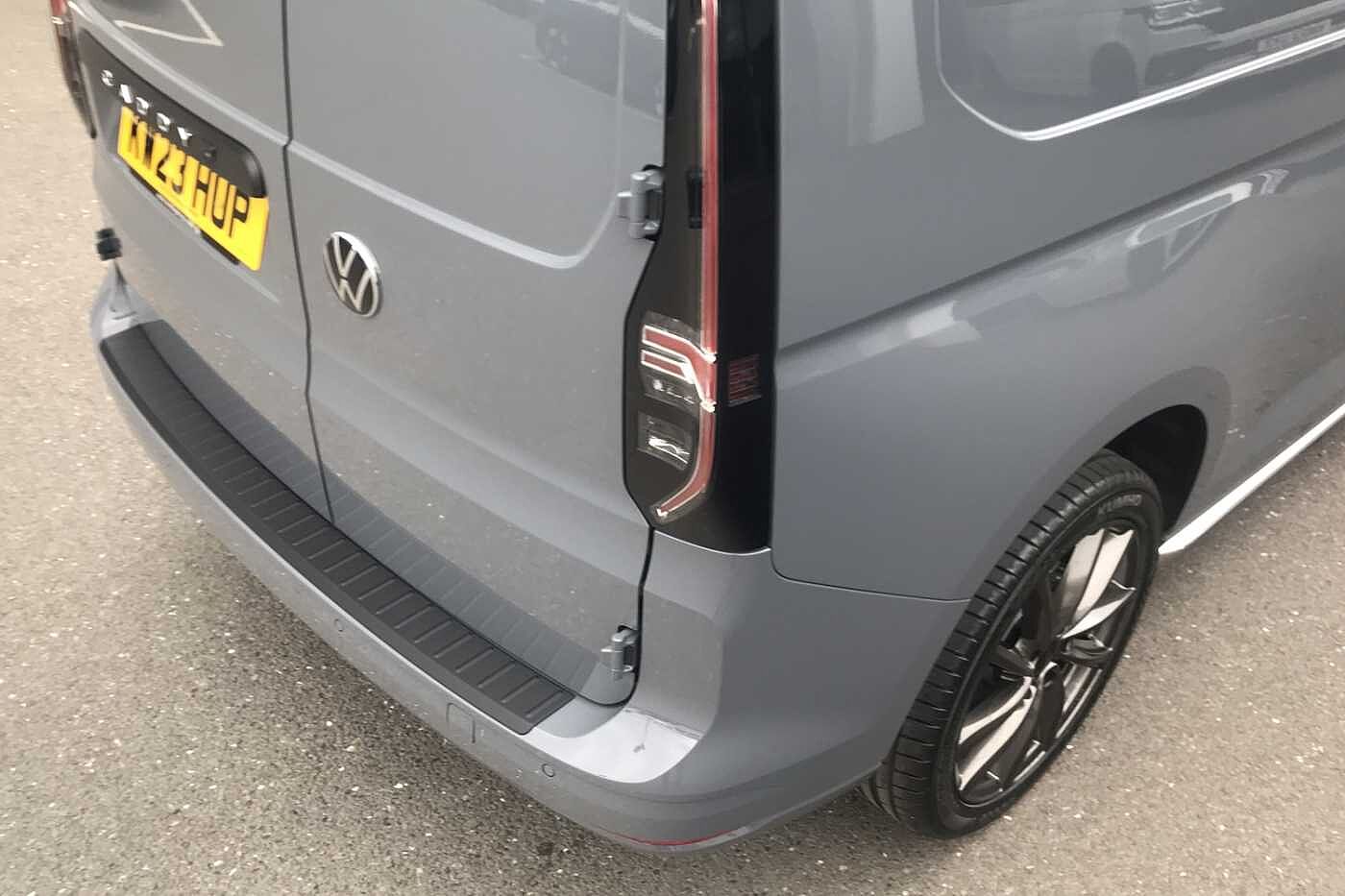 Volkswagen Caddy Commerce Pro SWB 122 PS 2.0 TDI 7sp DSG