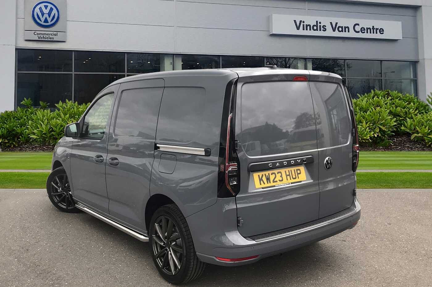 Volkswagen Caddy Commerce Pro SWB 122 PS 2.0 TDI 7sp DSG