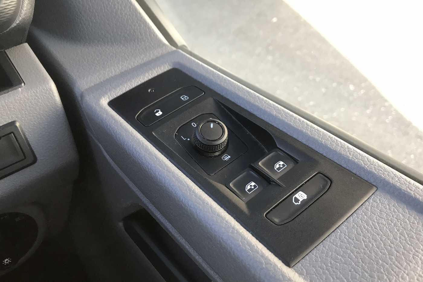 Volkswagen Transporter Panel van Startline Business SWB 110 PS 2.0 TDI 5sp Manual
