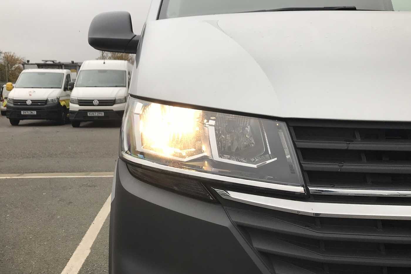 Volkswagen Transporter Panel van Startline Business SWB 110 PS 2.0 TDI 5sp Manual