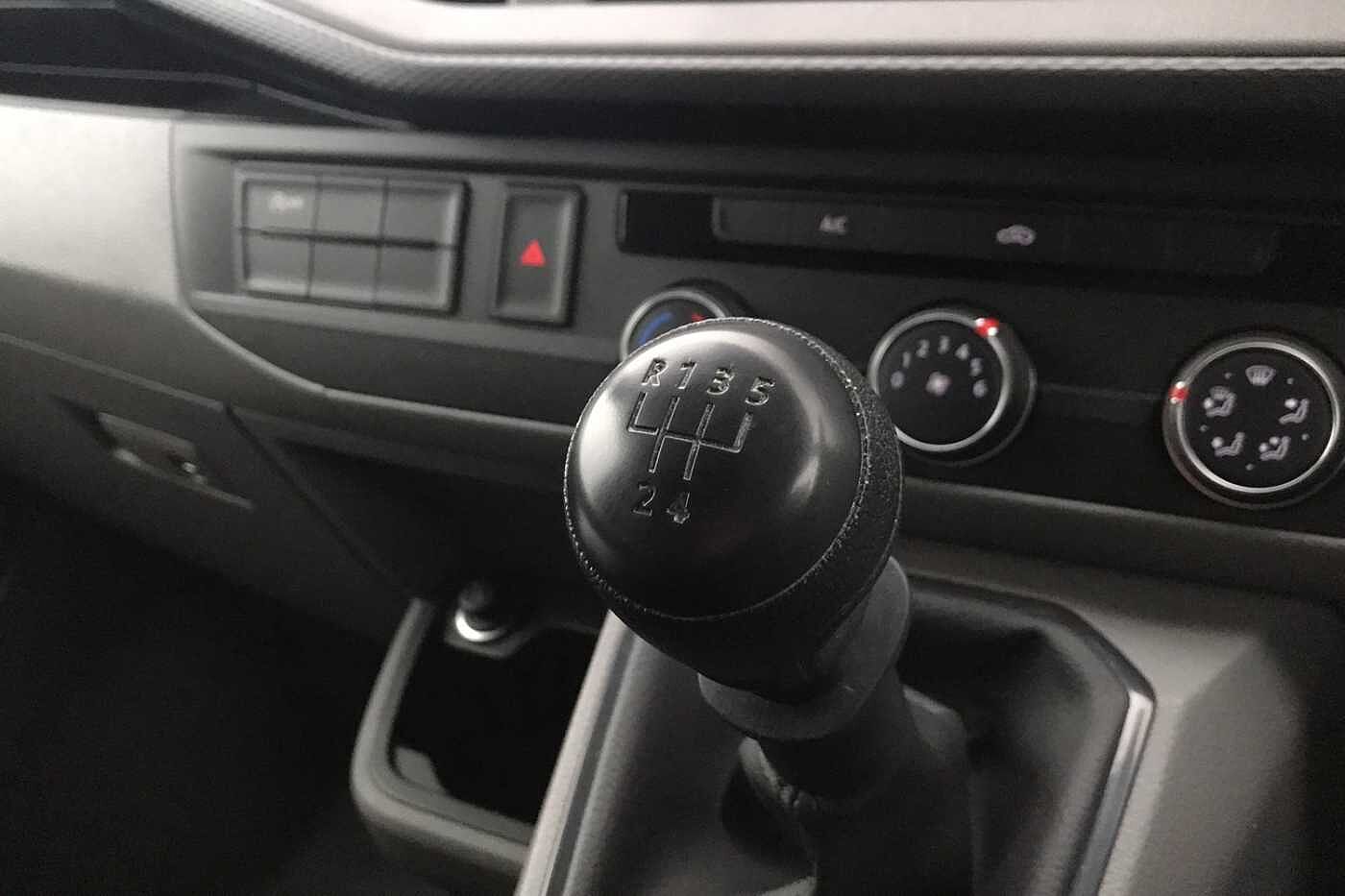 Volkswagen Transporter Panel van Startline Business SWB 110 PS 2.0 TDI 5sp Manual