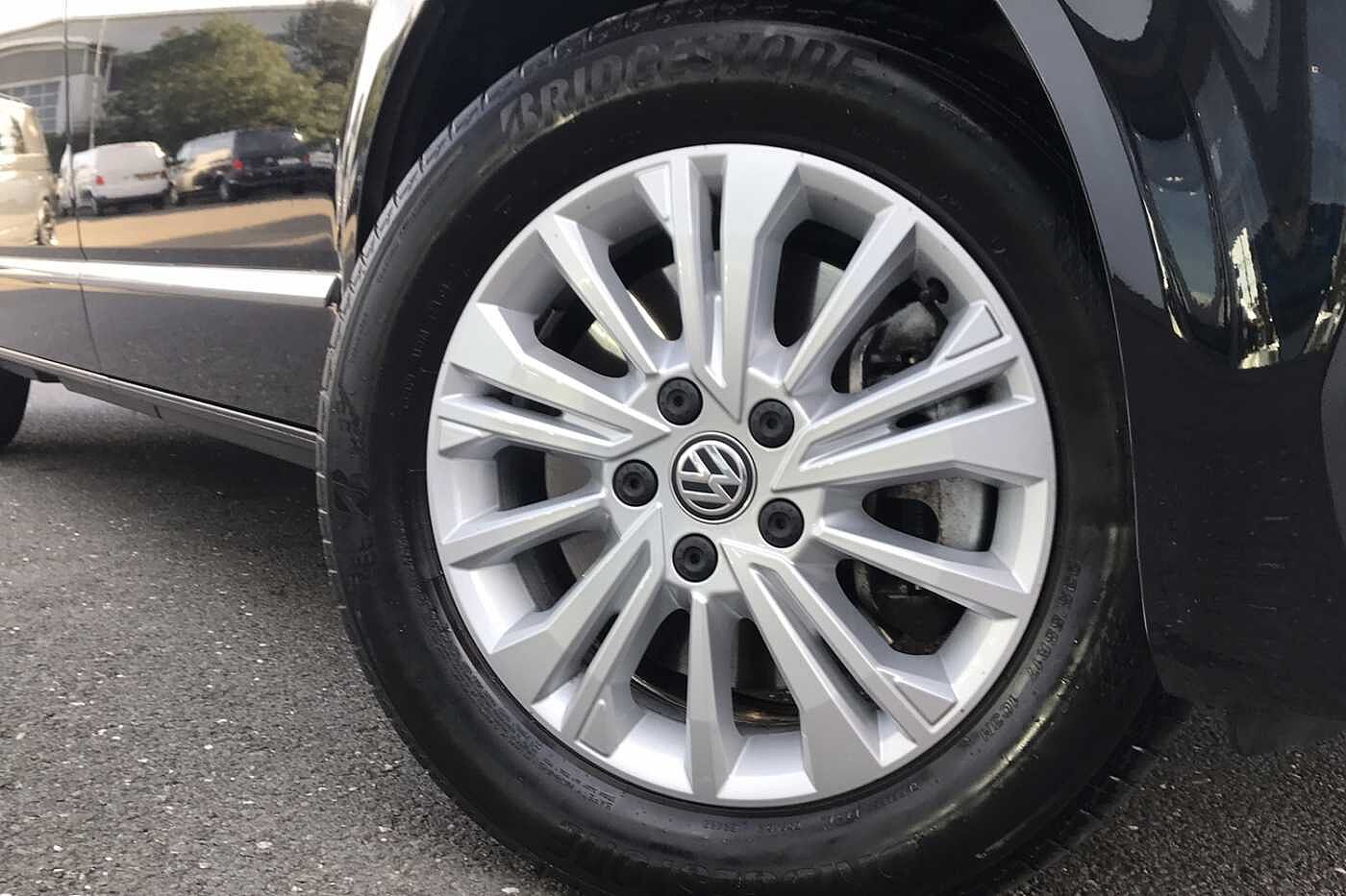 Volkswagen Caravelle Executive SWB 204 PS 2.0 TDI 7sp DSG