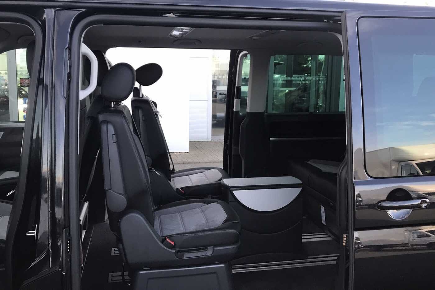 Volkswagen Caravelle Executive SWB 204 PS 2.0 TDI 7sp DSG