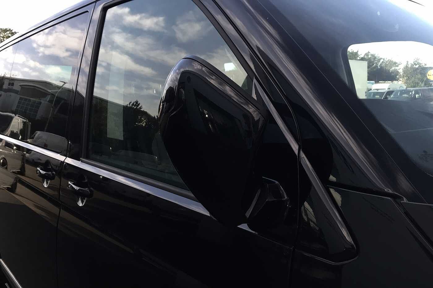 Volkswagen Caravelle Executive SWB 204 PS 2.0 TDI 7sp DSG