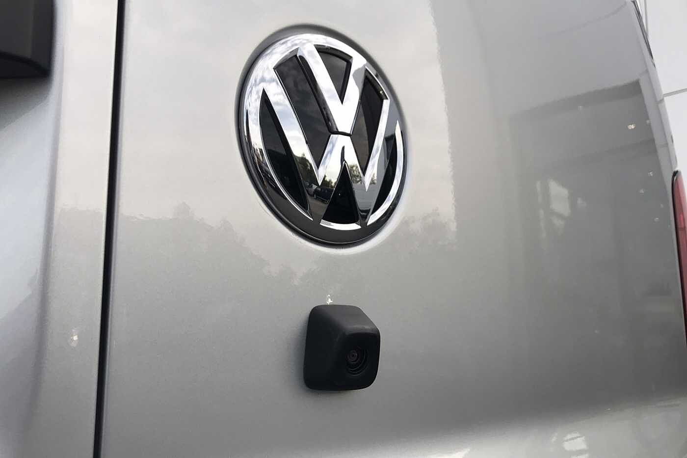 Volkswagen Transporter T32 Panel van Highline SWB 150 PS 2.0 TDI 6sp Manual