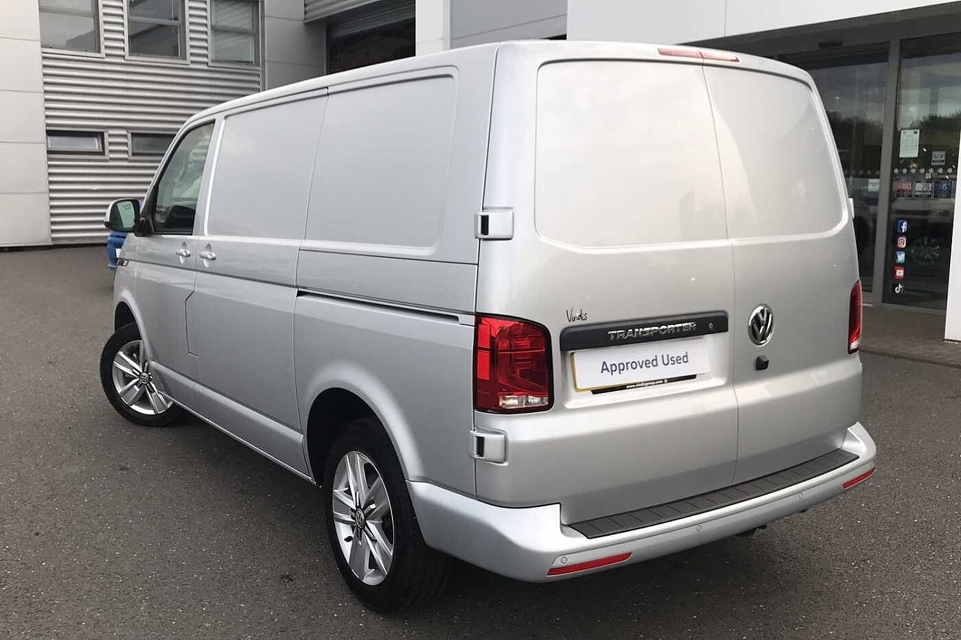 Volkswagen Transporter T32 Panel van Highline SWB 150 PS 2.0 TDI 6sp Manual
