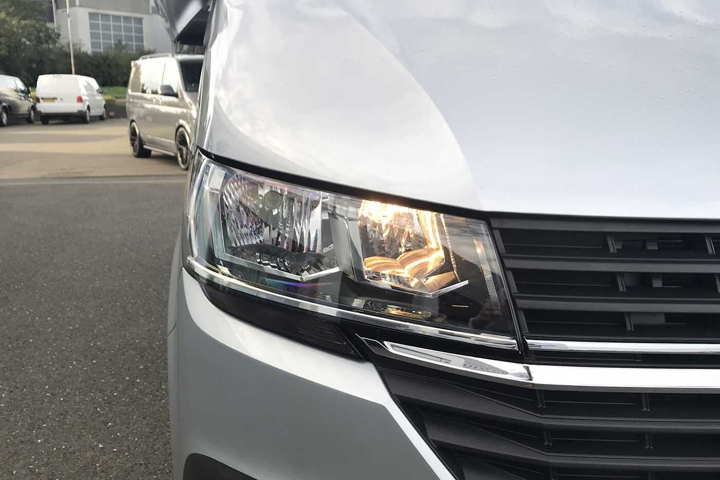 Volkswagen Transporter T32 Panel van Highline SWB 150 PS 2.0 TDI 6sp Manual