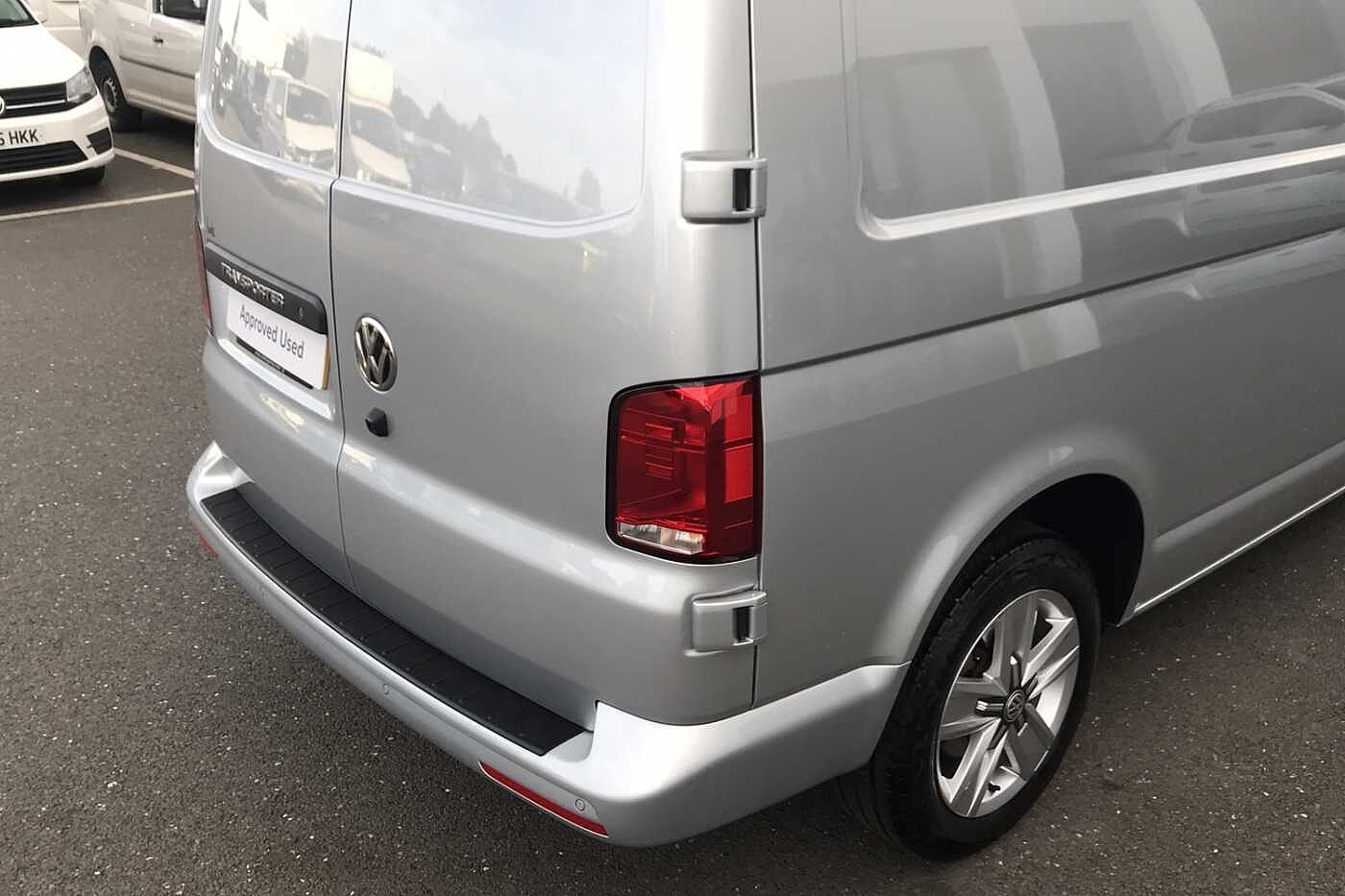 Volkswagen Transporter T32 Panel van Highline SWB 150 PS 2.0 TDI 6sp Manual