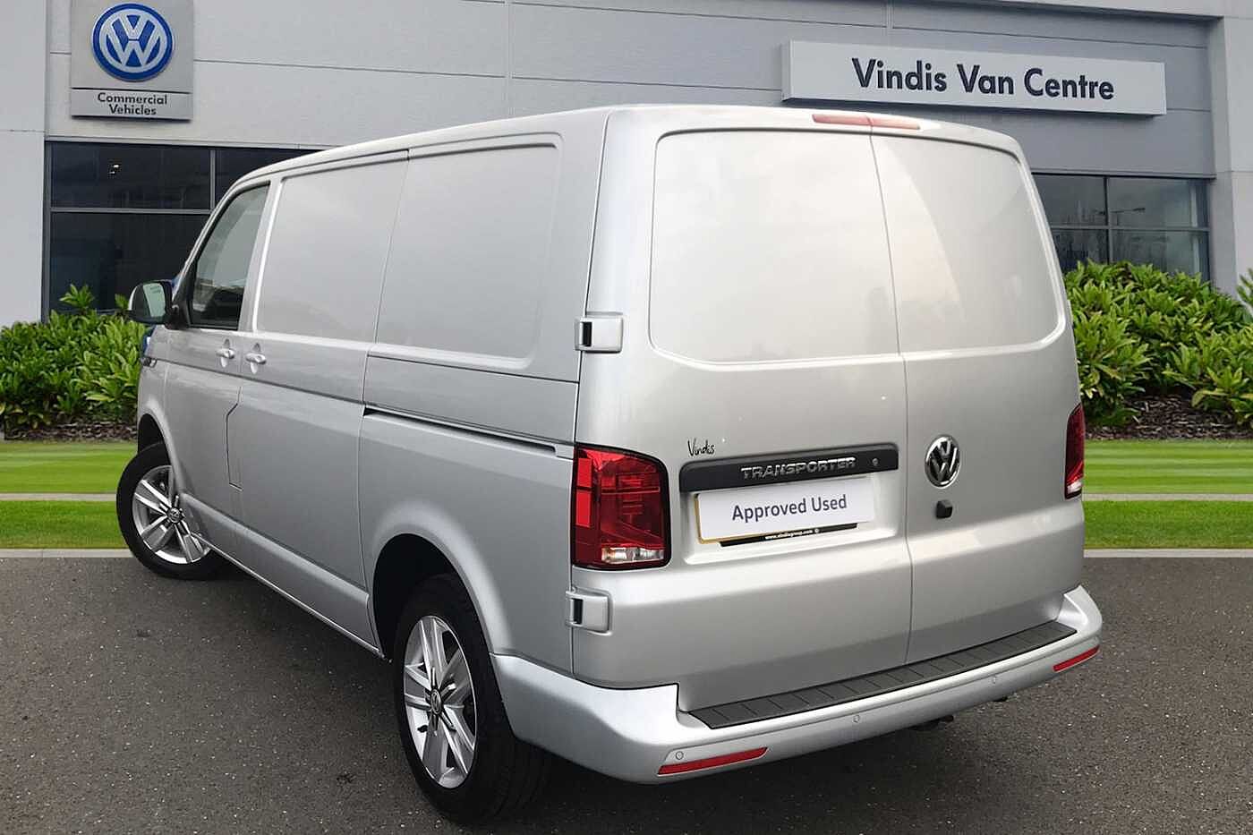 Volkswagen Transporter T32 Panel van Highline SWB 150 PS 2.0 TDI 6sp Manual