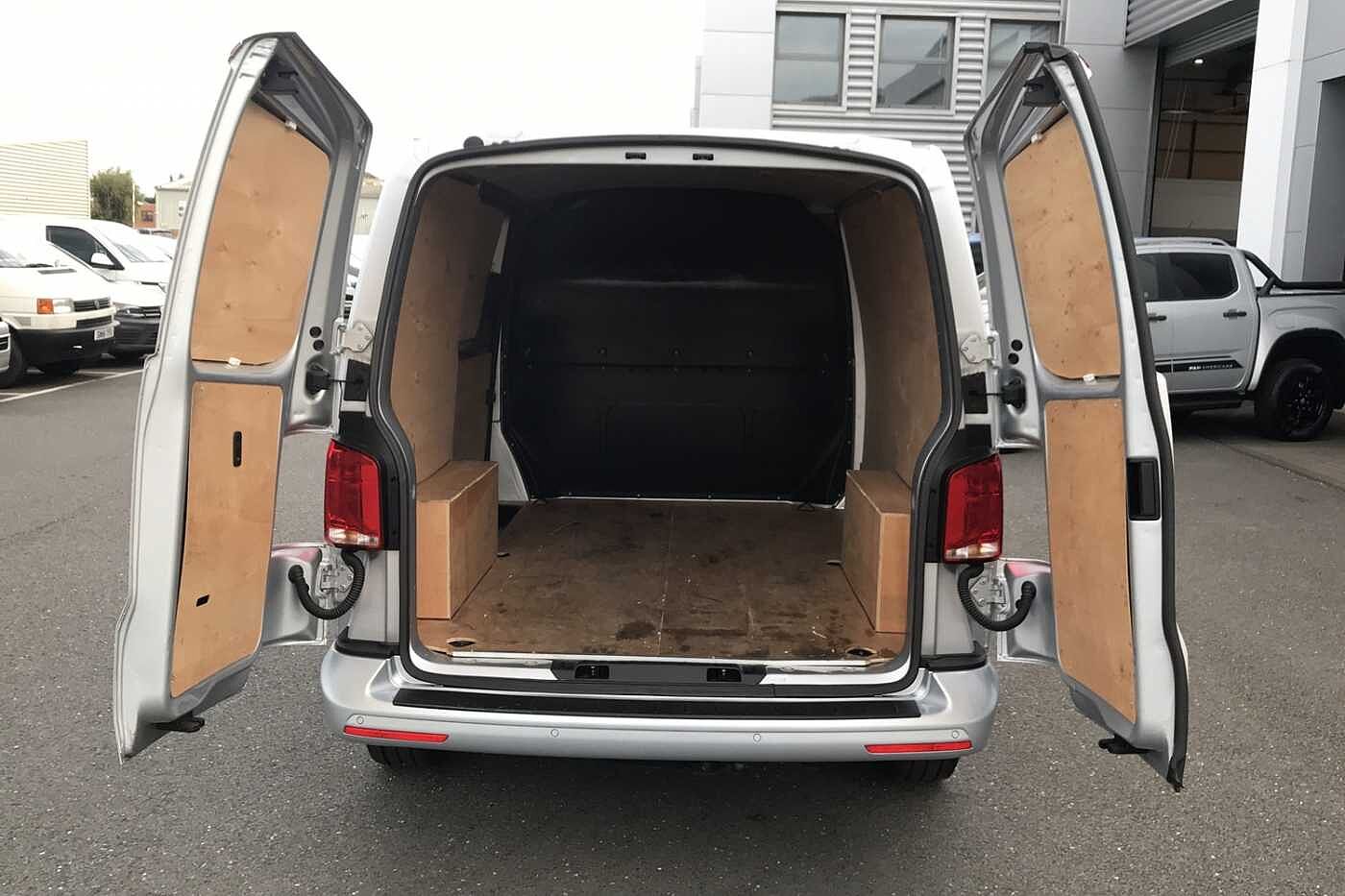 Volkswagen Transporter T32 Panel van Highline SWB 150 PS 2.0 TDI 6sp Manual