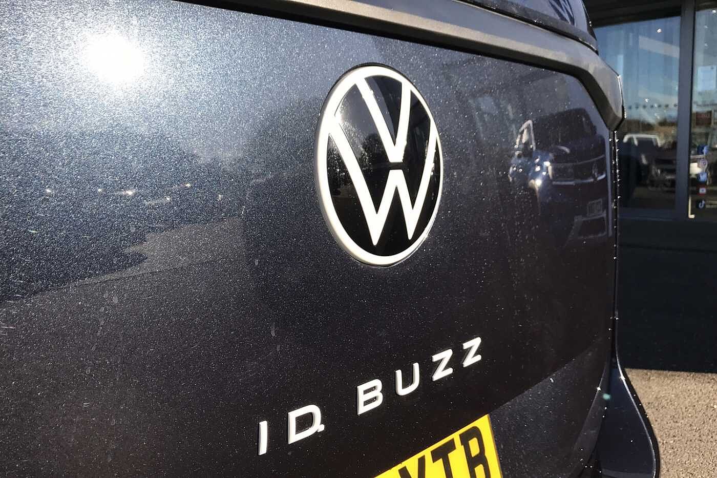 Volkswagen ID. Buzz Cargo Commerce Plus SWB 204 PS 77 kWh Electric 1 Speed Automatic
