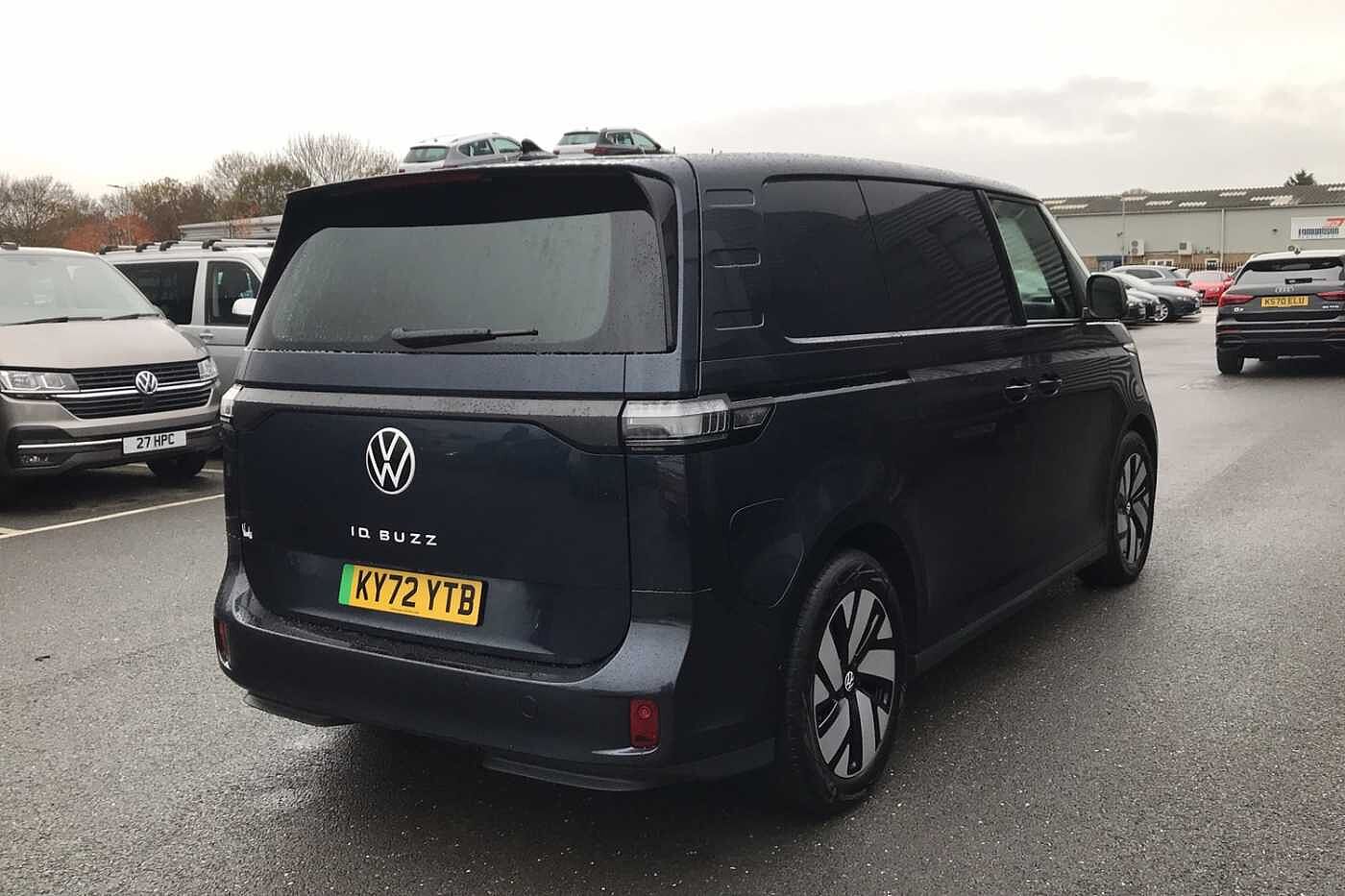Volkswagen ID. Buzz Cargo Commerce Plus SWB 204 PS 77 kWh Electric 1 Speed Automatic