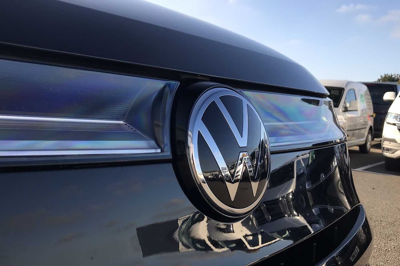 Volkswagen Multivan Style Long 150 PS 2.0 TDI 7-Speed DSG