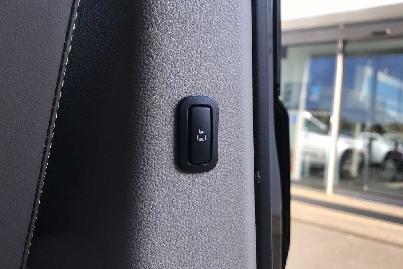 Volkswagen Multivan Style Long 150 PS 2.0 TDI 7-Speed DSG