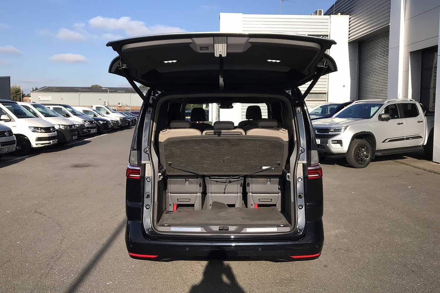 Volkswagen Multivan Style Long 150 PS 2.0 TDI 7-Speed DSG