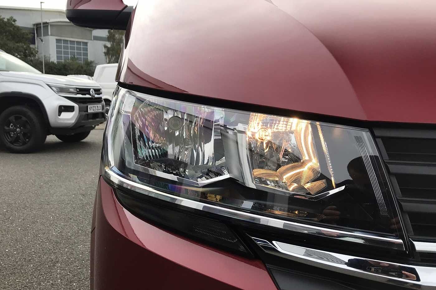 Volkswagen Transporter PV 2.0TDI (150PS)Eu6 T32 Highline SWB