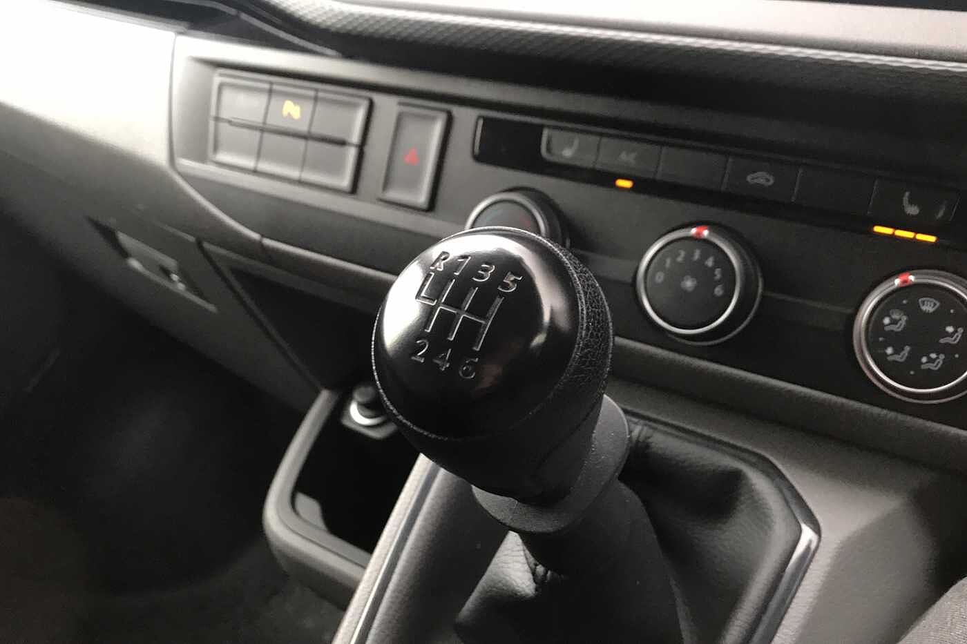 Volkswagen Transporter PV 2.0TDI (150PS)Eu6 T32 Highline SWB