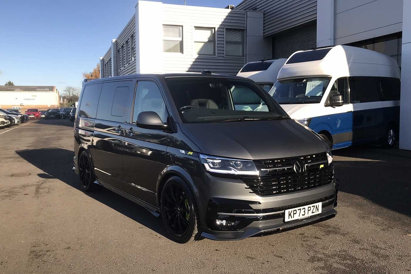 Volkswagen Transporter T32 Swb Diesel Kombi Highline SWB 204 PS 2.0 TDI 7sp DSG