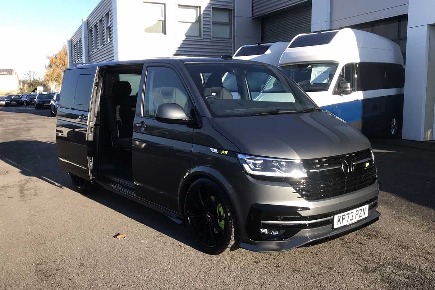 Volkswagen Transporter T32 Swb Diesel Kombi Highline SWB 204 PS 2.0 TDI 7sp DSG