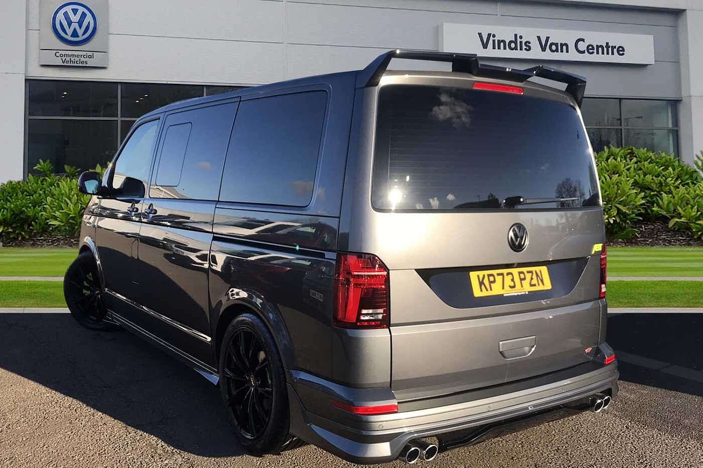 Volkswagen Transporter T32 Swb Diesel Kombi Highline SWB 204 PS 2.0 TDI 7sp DSG