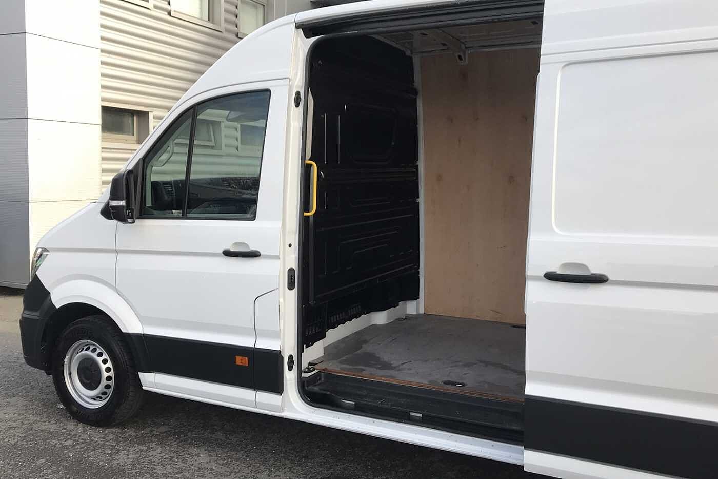 Volkswagen Crafter Cr35 Lwb Diesel Fwd Panel van Trendline LWB 140 PS 2.0 TDI 6sp Manual FWD