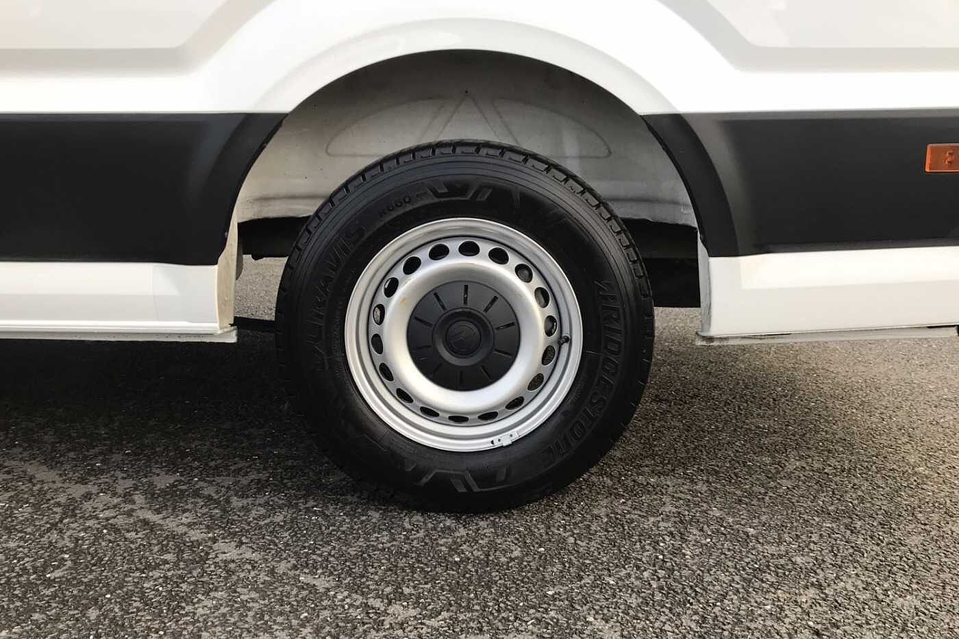Volkswagen Crafter Cr35 Lwb Diesel Fwd Panel van Trendline LWB 140 PS 2.0 TDI 6sp Manual FWD