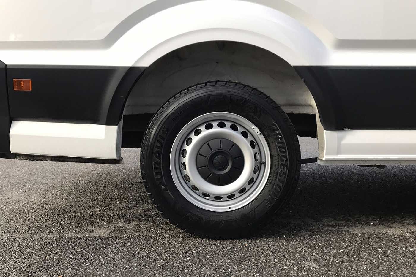 Volkswagen Crafter Cr35 Lwb Diesel Fwd Panel van Trendline LWB 140 PS 2.0 TDI 6sp Manual FWD