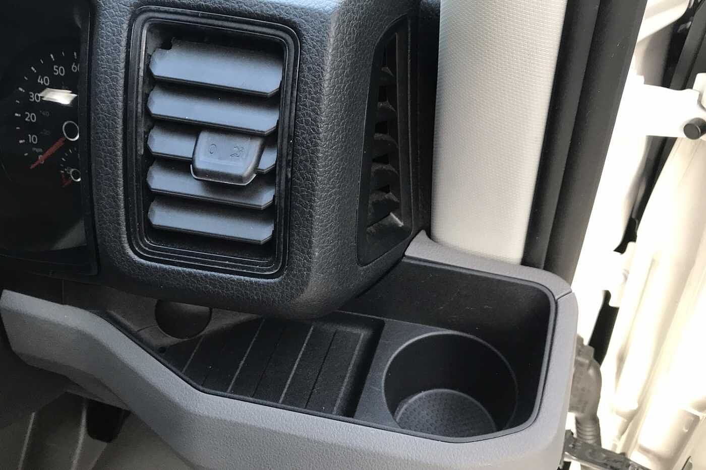 Volkswagen Crafter Cr35 Lwb Diesel Fwd Panel van Trendline LWB 140 PS 2.0 TDI 6sp Manual FWD
