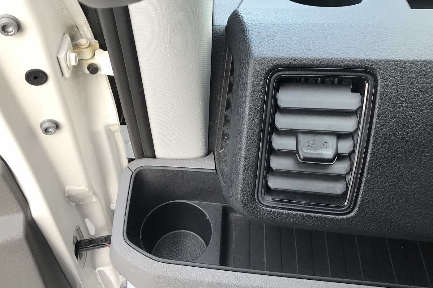 Volkswagen Crafter Cr35 Lwb Diesel Fwd Panel van Trendline LWB 140 PS 2.0 TDI 6sp Manual FWD