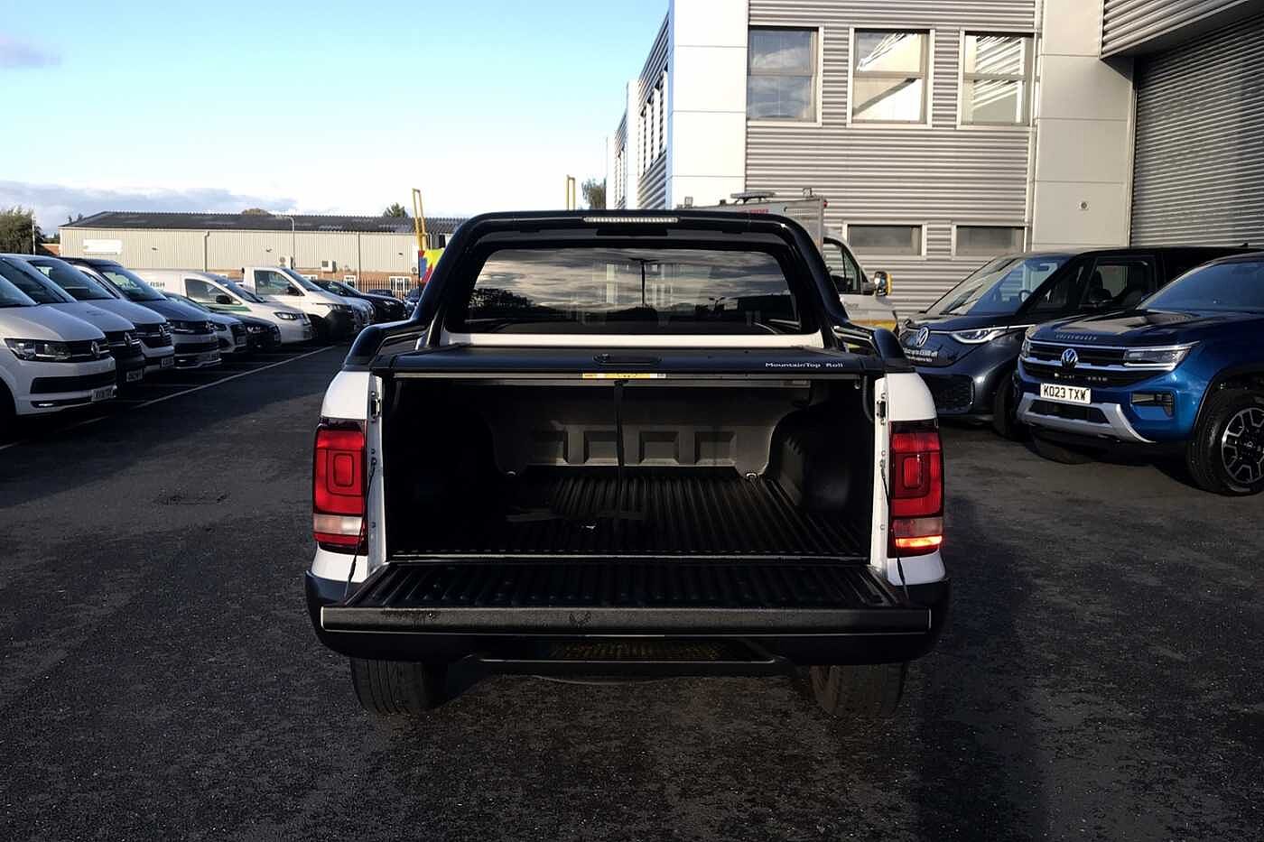 Volkswagen Amarok A33 Special Editions Black Edition 204 PS 3.0 V6 TDI 8sp Automatic 4Motion