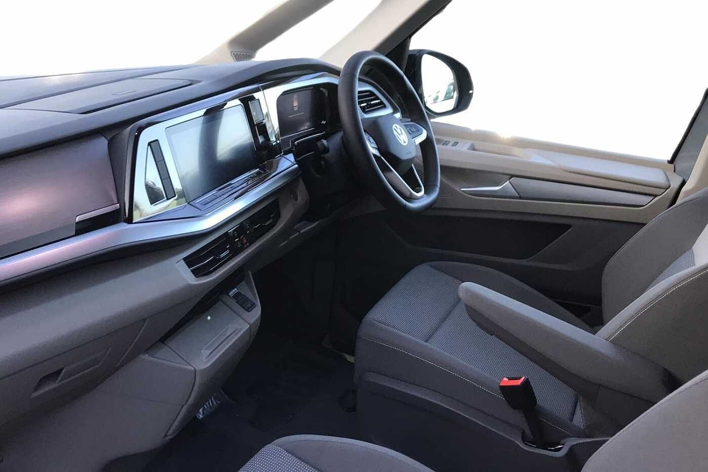 Volkswagen Multivan 2.0TDI (150ps) Life LWB DSG