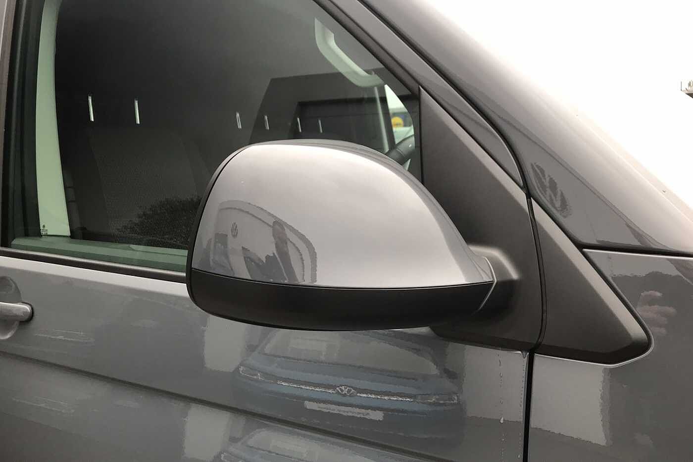 Volkswagen Transporter T32 Panel van Highline SWB 150 PS 2.0 TDI 7sp DSG