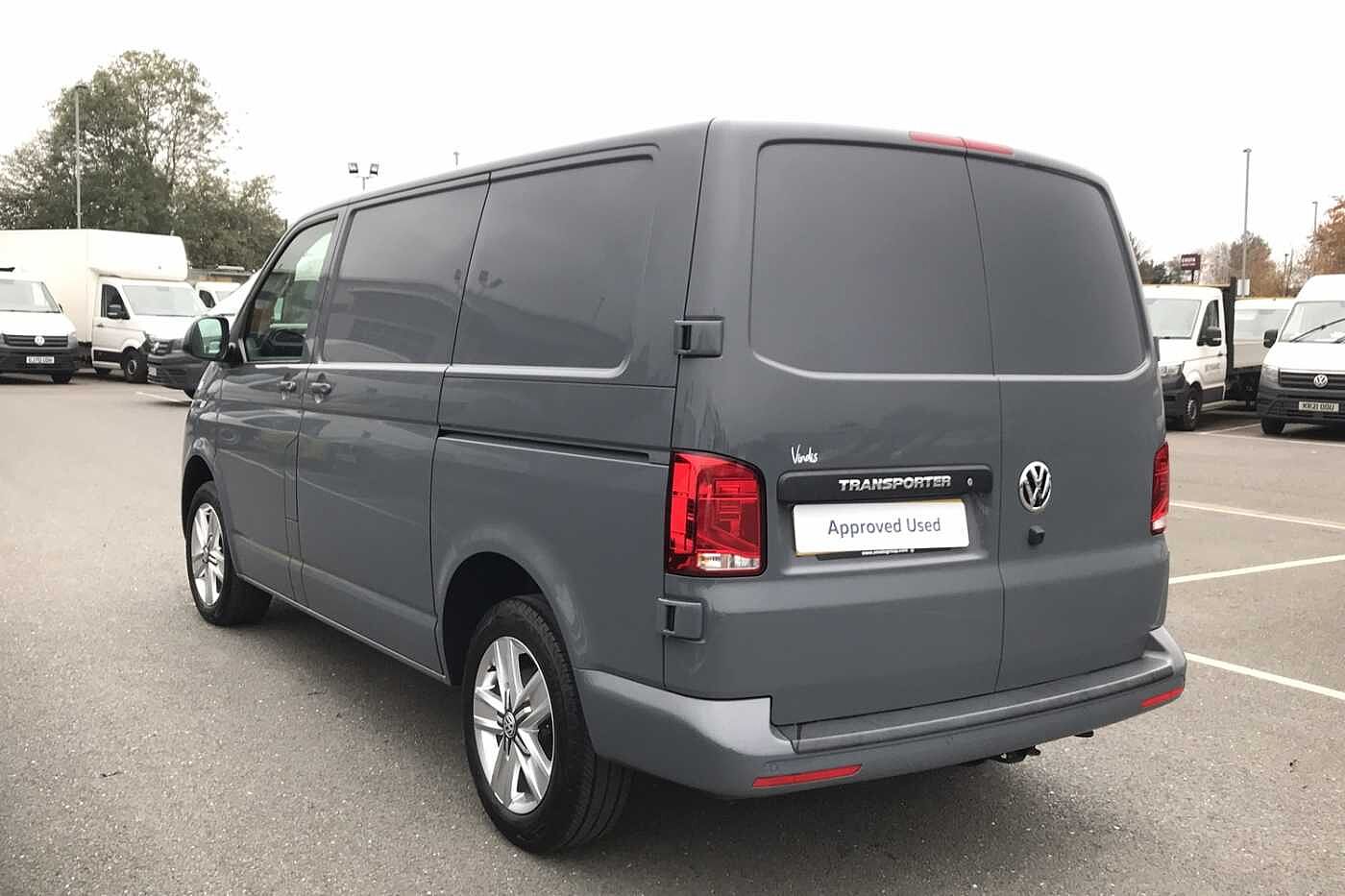 Volkswagen Transporter T32 Panel van Highline SWB 150 PS 2.0 TDI 7sp DSG