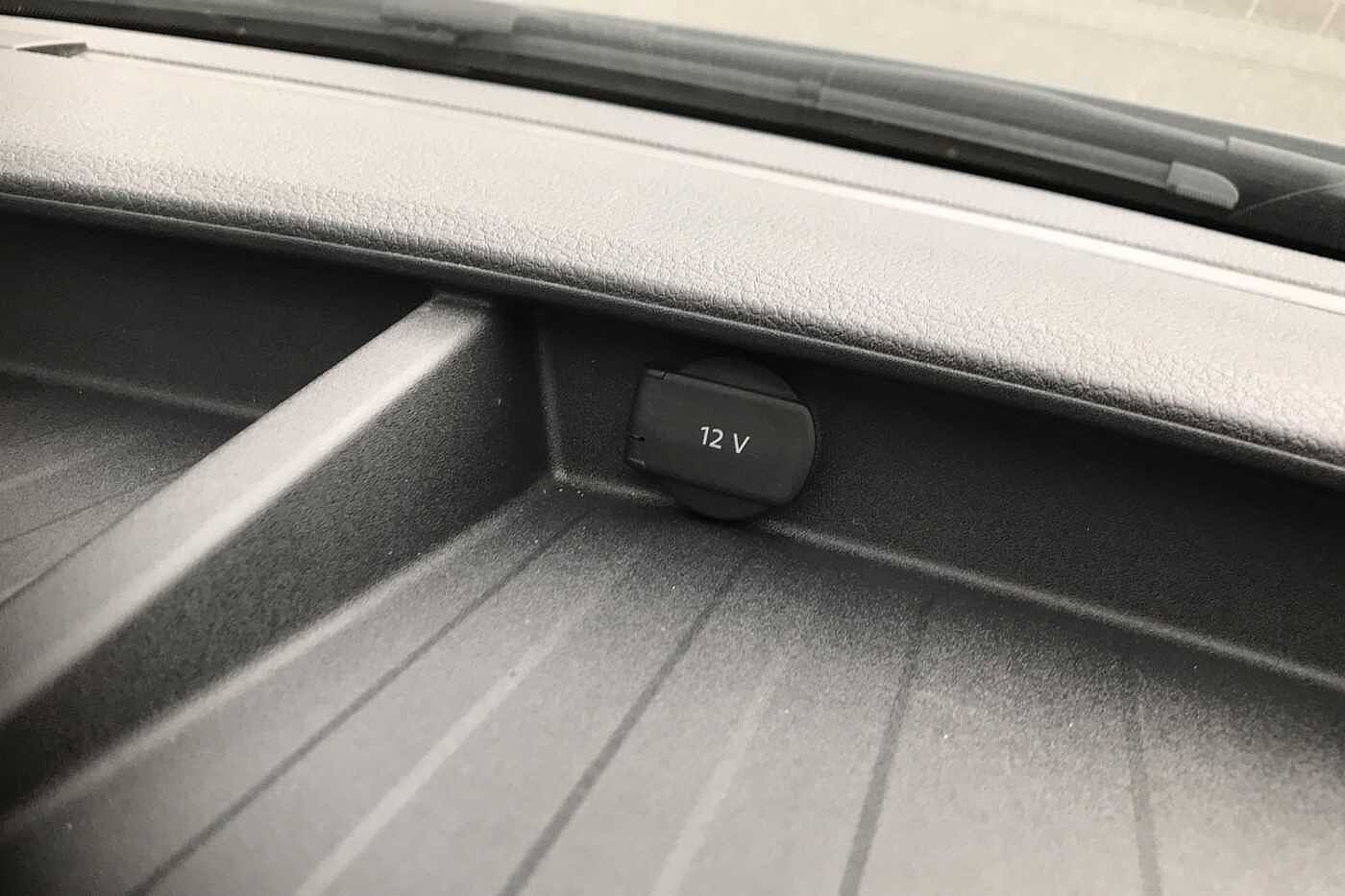 Volkswagen Transporter T32 Panel van Highline SWB 150 PS 2.0 TDI 7sp DSG