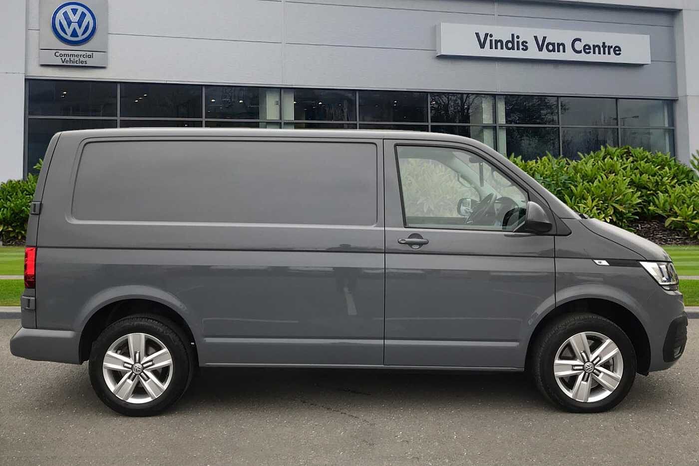 Volkswagen Transporter T32 Panel van Highline SWB 150 PS 2.0 TDI 7sp DSG