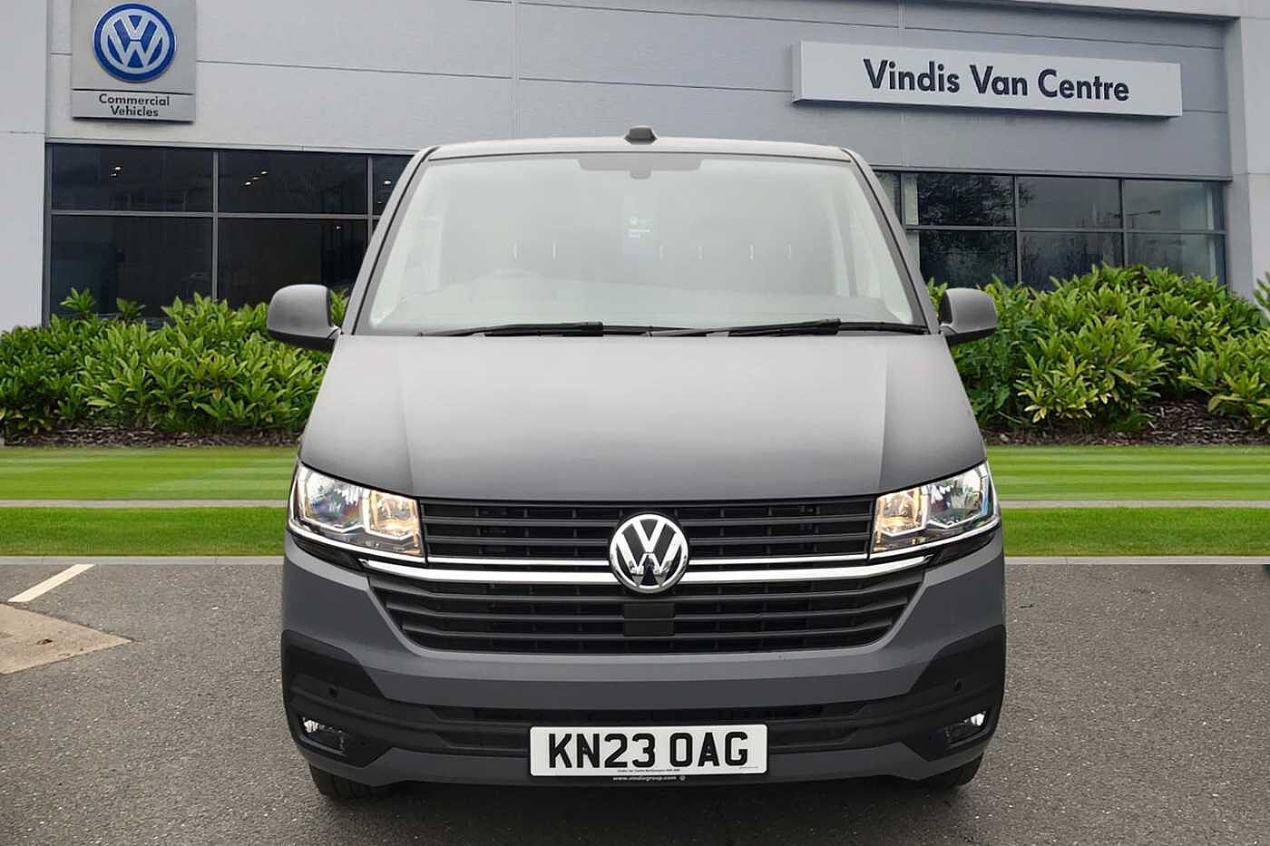 Volkswagen Transporter T32 Panel van Highline SWB 150 PS 2.0 TDI 7sp DSG