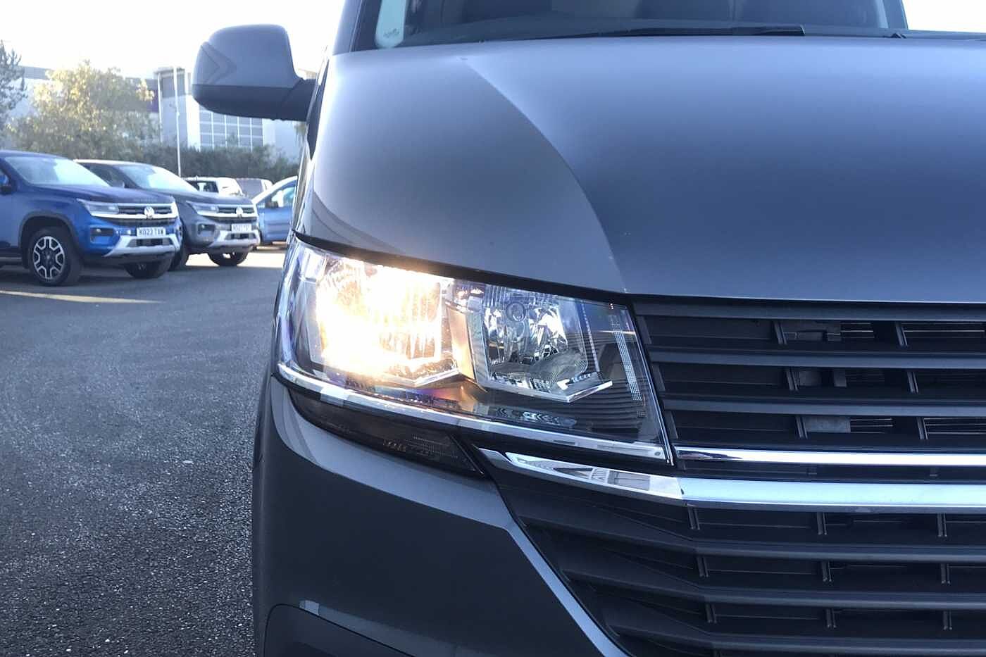 Volkswagen Transporter T28 Panel van Highline SWB 110 PS 2.0 TDI 5sp Manual