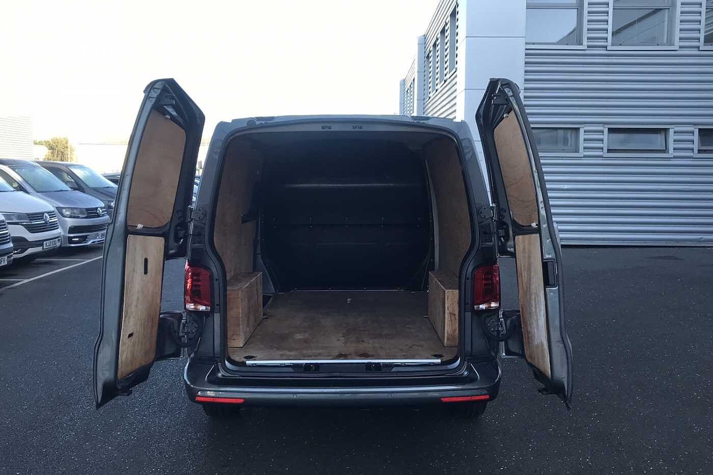 Volkswagen Transporter T28 Panel van Highline SWB 110 PS 2.0 TDI 5sp Manual