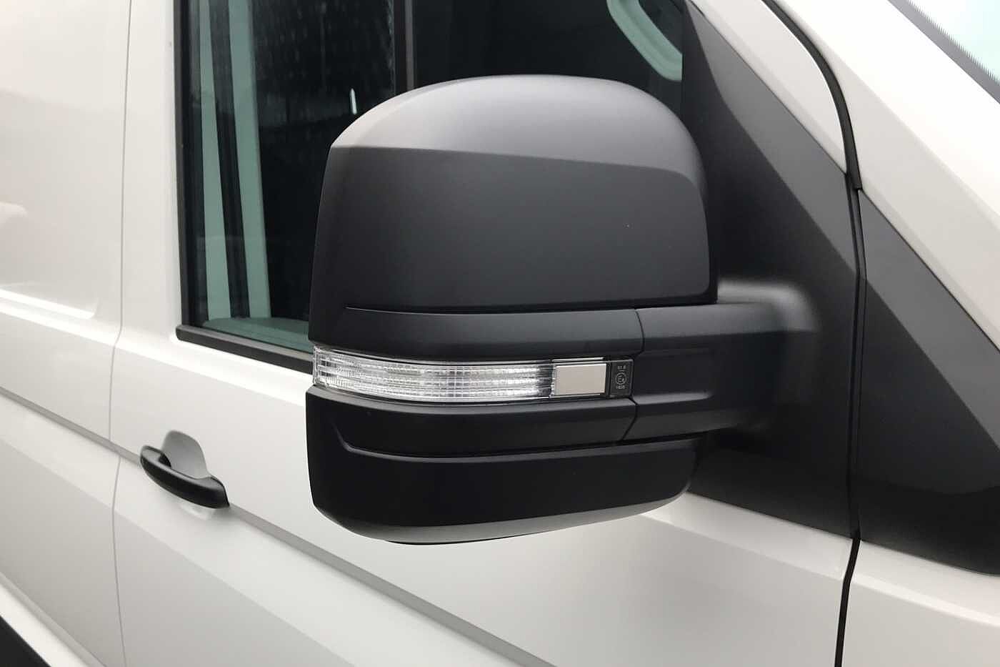 Volkswagen Crafter Panel van Trendline LWB 140 PS 2.0 TDI 6sp Manual FWD