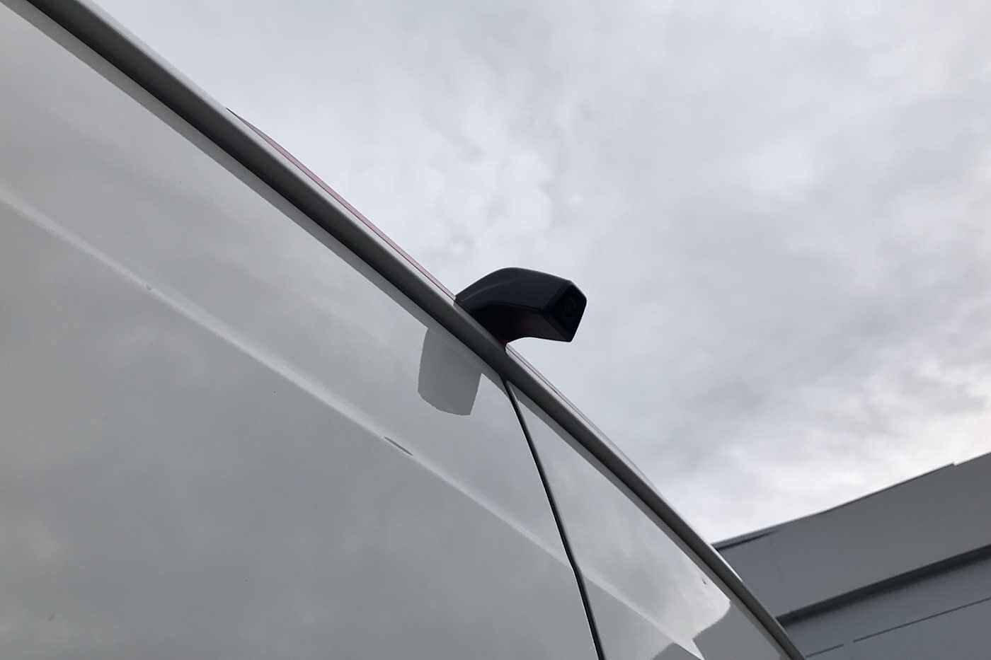 Volkswagen Crafter Panel van Trendline LWB 140 PS 2.0 TDI 6sp Manual FWD