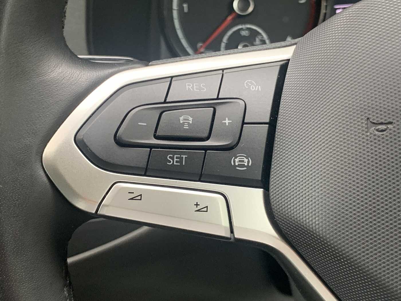 Volkswagen Transporter Kombi 2.0TDI 150 T30 High BMT SWB DSG