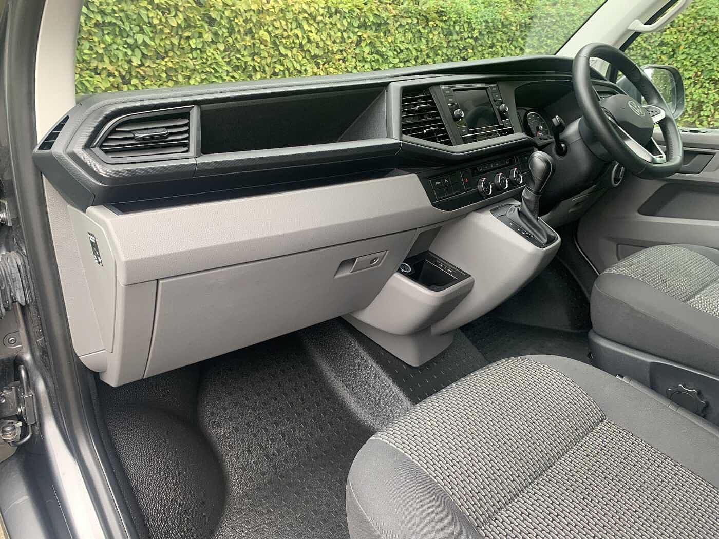 Volkswagen Transporter Kombi 2.0TDI 150 T30 High BMT SWB DSG