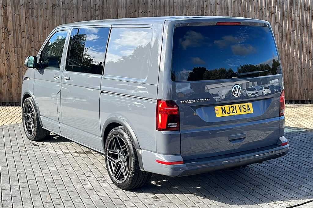 Volkswagen Transporter 2.0 TDI 150 Highline Kombi Van DSG