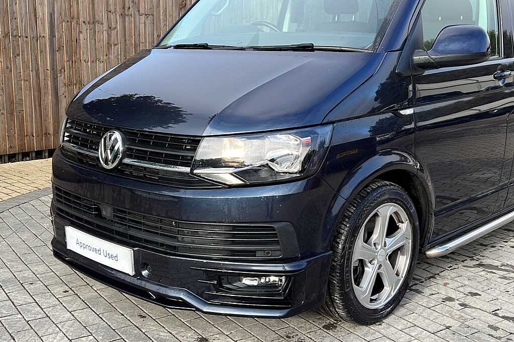 Volkswagen Transporter 2.0 TDI BMT 150 Highline Kombi Van DSG