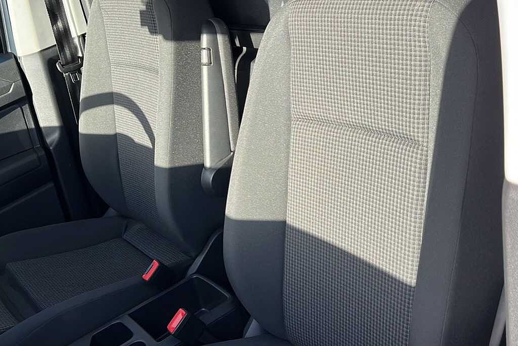 Volkswagen Caddy 2.0 TDI 122PS Commerce Plus Van DSG