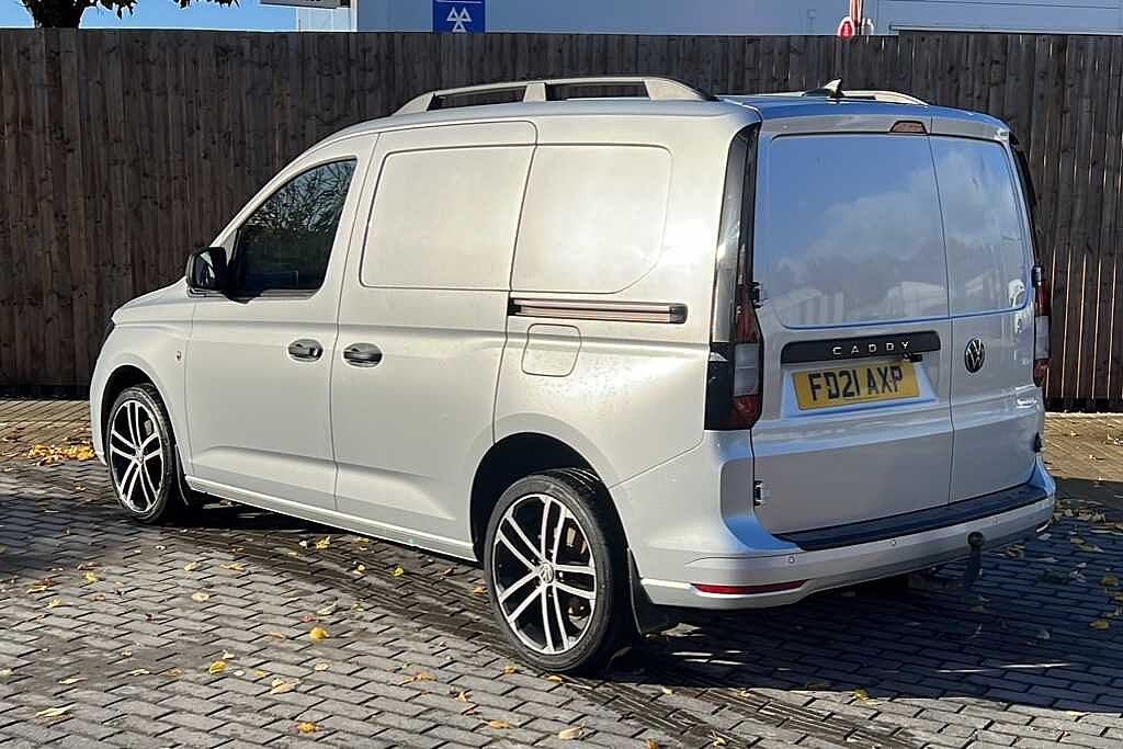 Volkswagen Caddy 2.0 TDI 122PS Commerce Plus Van DSG