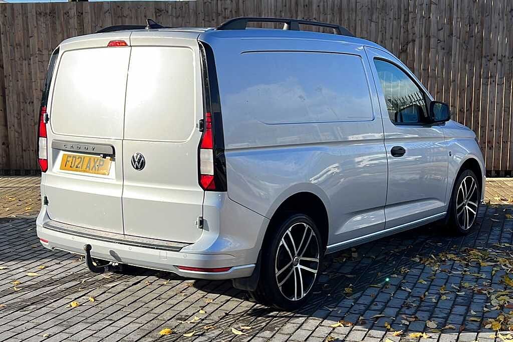 Volkswagen Caddy 2.0 TDI 122PS Commerce Plus Van DSG