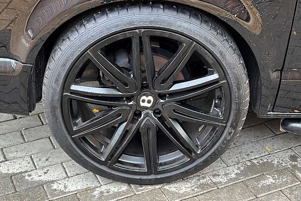 Volkswagen Transporter 2.0 BiTDI BMT 204 Highline Kombi Van 4MOTION DSG