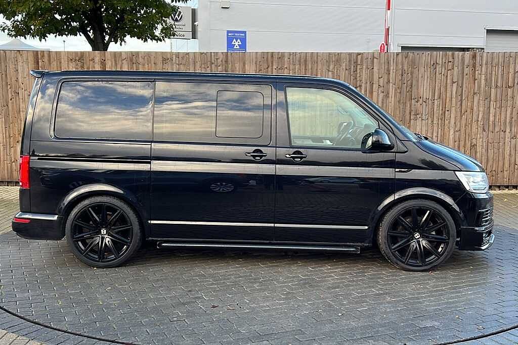 Volkswagen Transporter 2.0 BiTDI BMT 204 Highline Kombi Van 4MOTION DSG