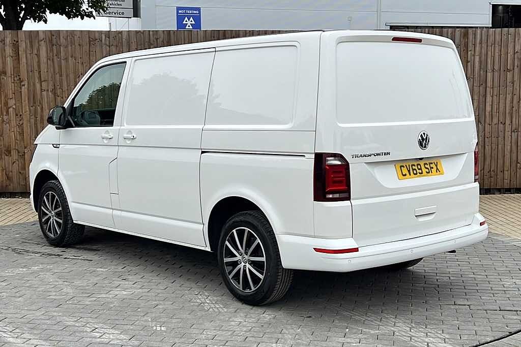 Volkswagen Transporter 2.0 TDI BMT 150 Edition Van
